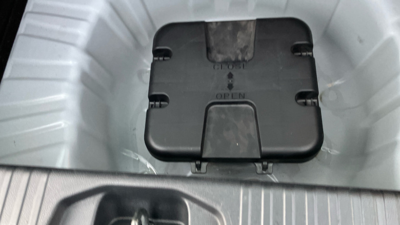 Renault Clio 1.0 TCe 90 Iconic Edition 5dr Petrol Hatchback